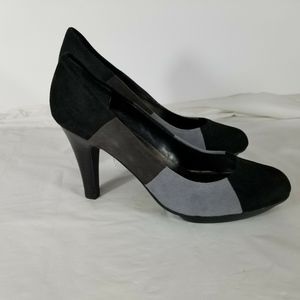 WORTHINGTON  3-toned gray/black suede heels